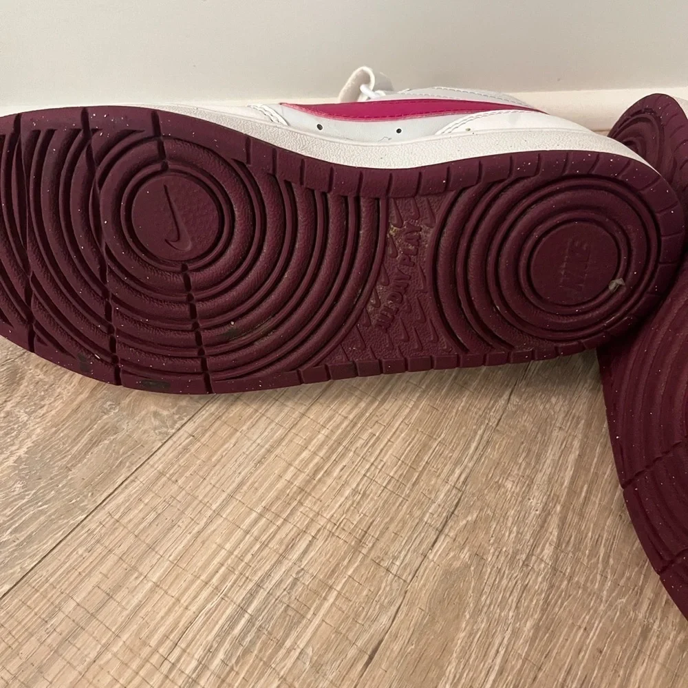Nike Borough Low Shoes